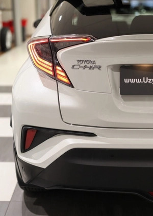 Toyota C-HR cena 93850 przebieg: 107273, rok produkcji 2018 z Głuszyca małe 596